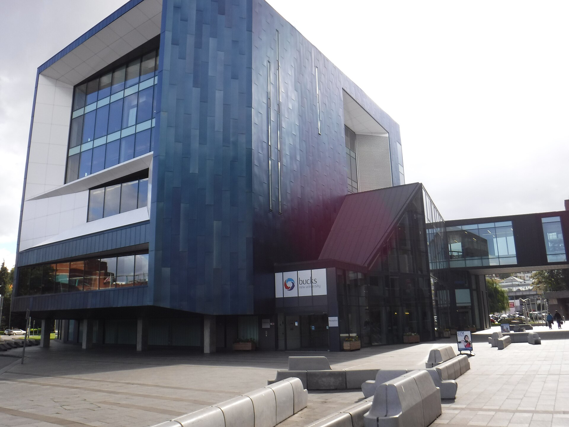 Buckinghamshire New University building