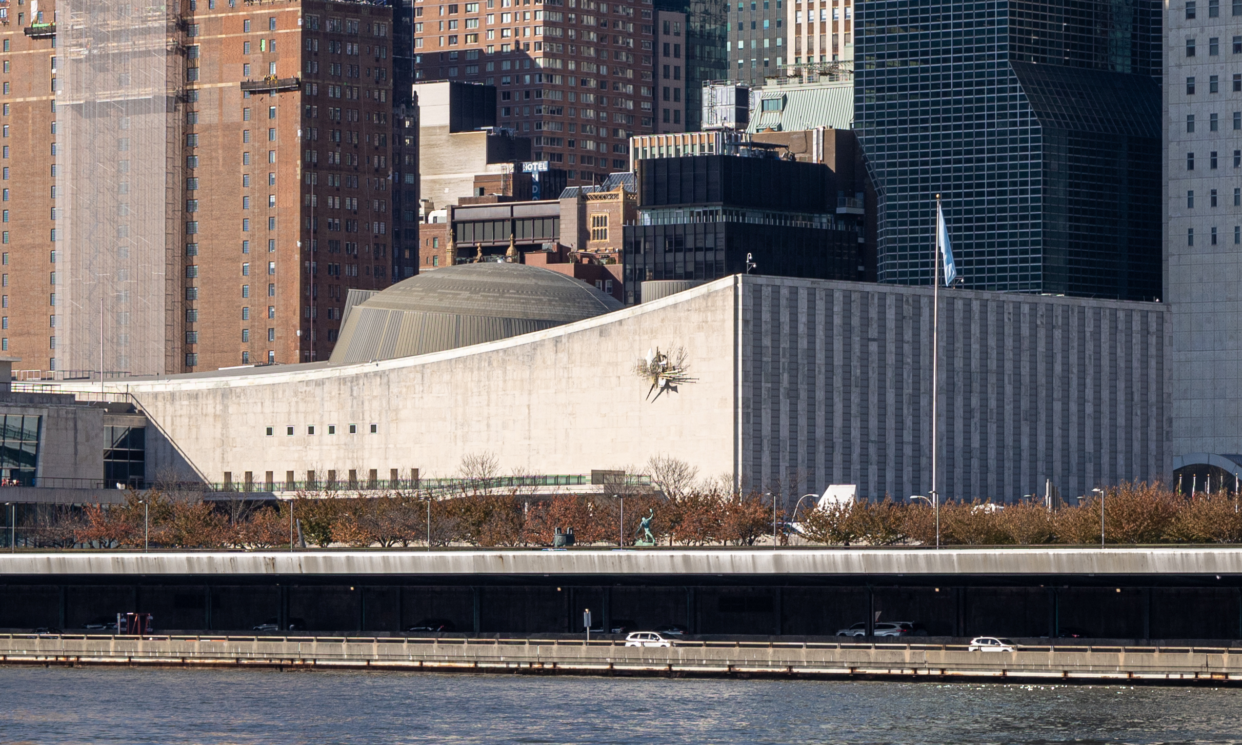 United Nations General Assembly Building, Headquarters of the United Nations, East river in New York City .
