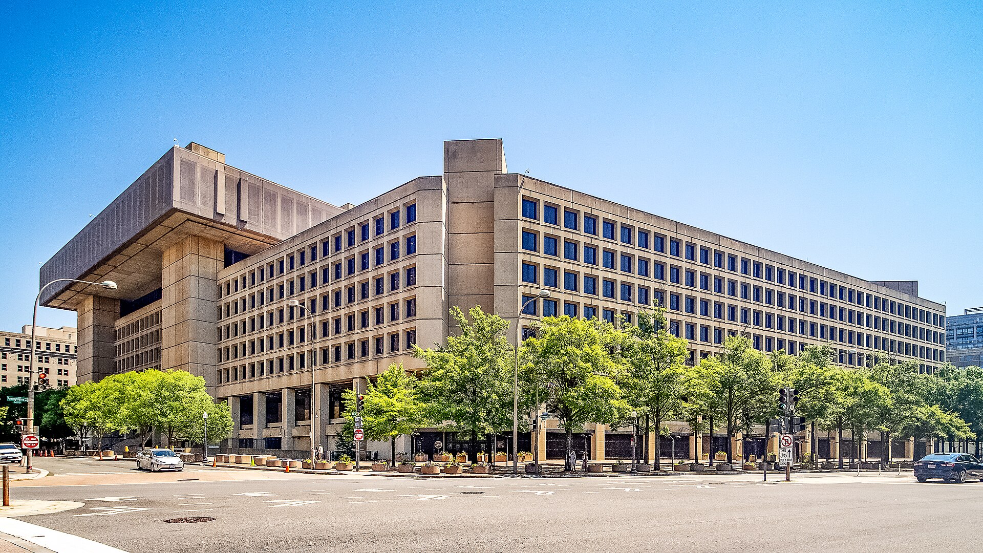 The J. Edgar Hoover Building, headquarters of the FBI, in Washington D.C.