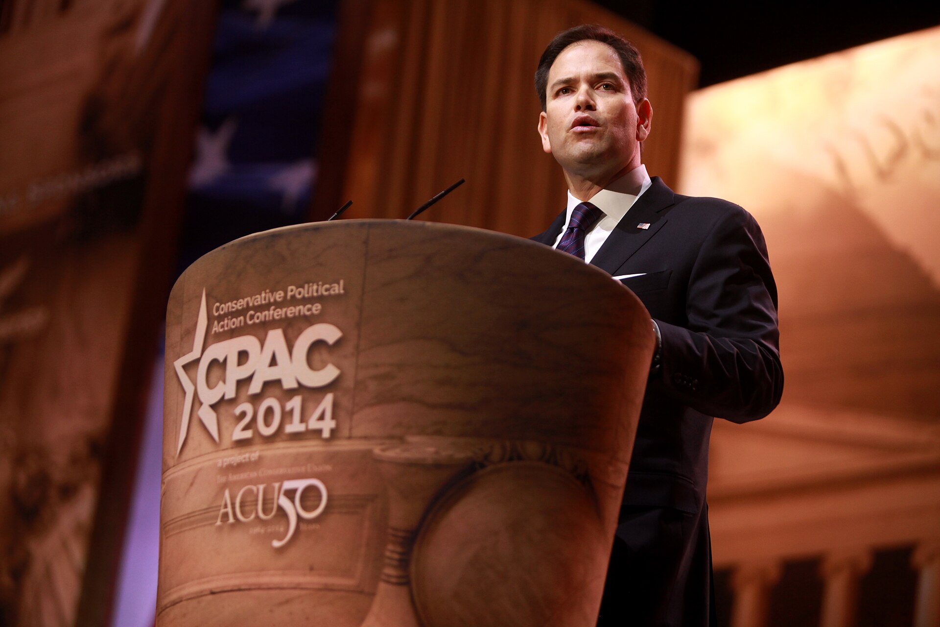Marco Rubio speaks at a podium at CPAC 2014.